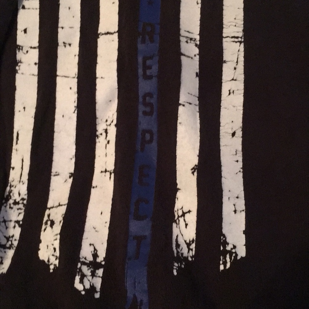 Shirt - Picture 4 of 4